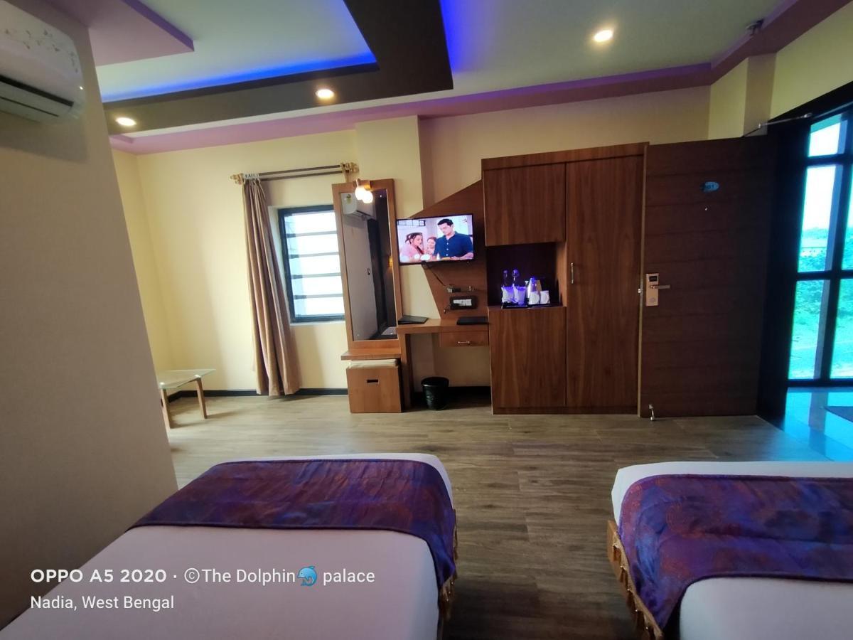 Dolphin Chocolate Inn Chandannagar Exterior foto