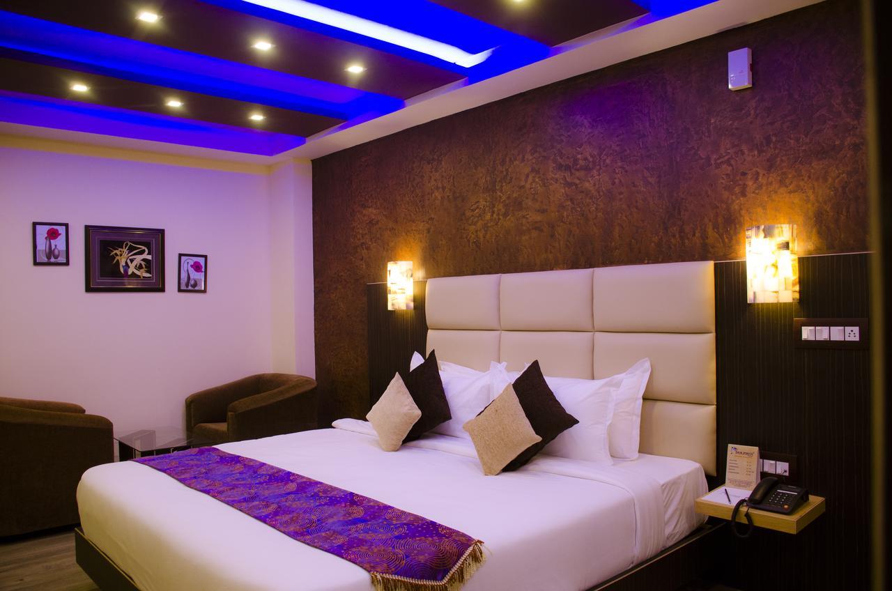 Dolphin Chocolate Inn Chandannagar Exterior foto