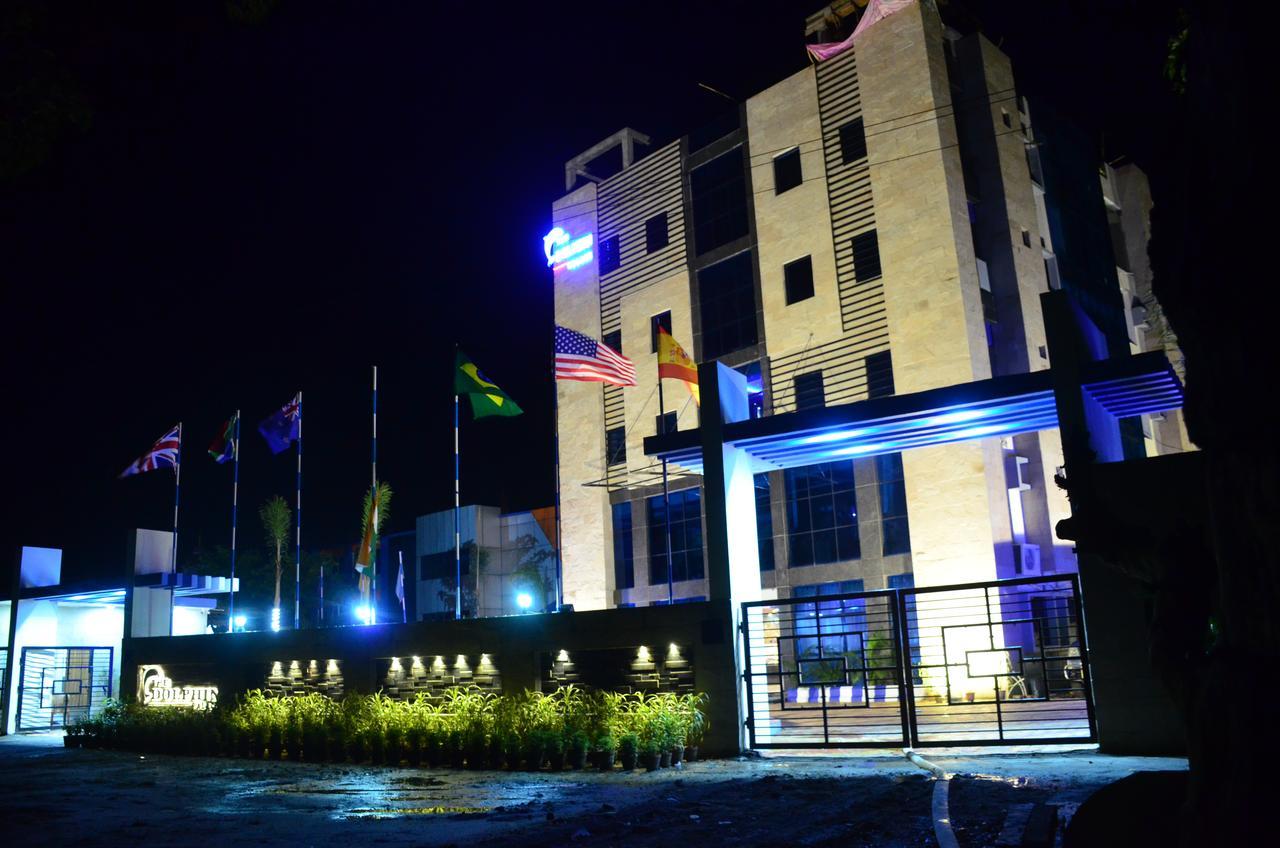 Dolphin Chocolate Inn Chandannagar Exterior foto