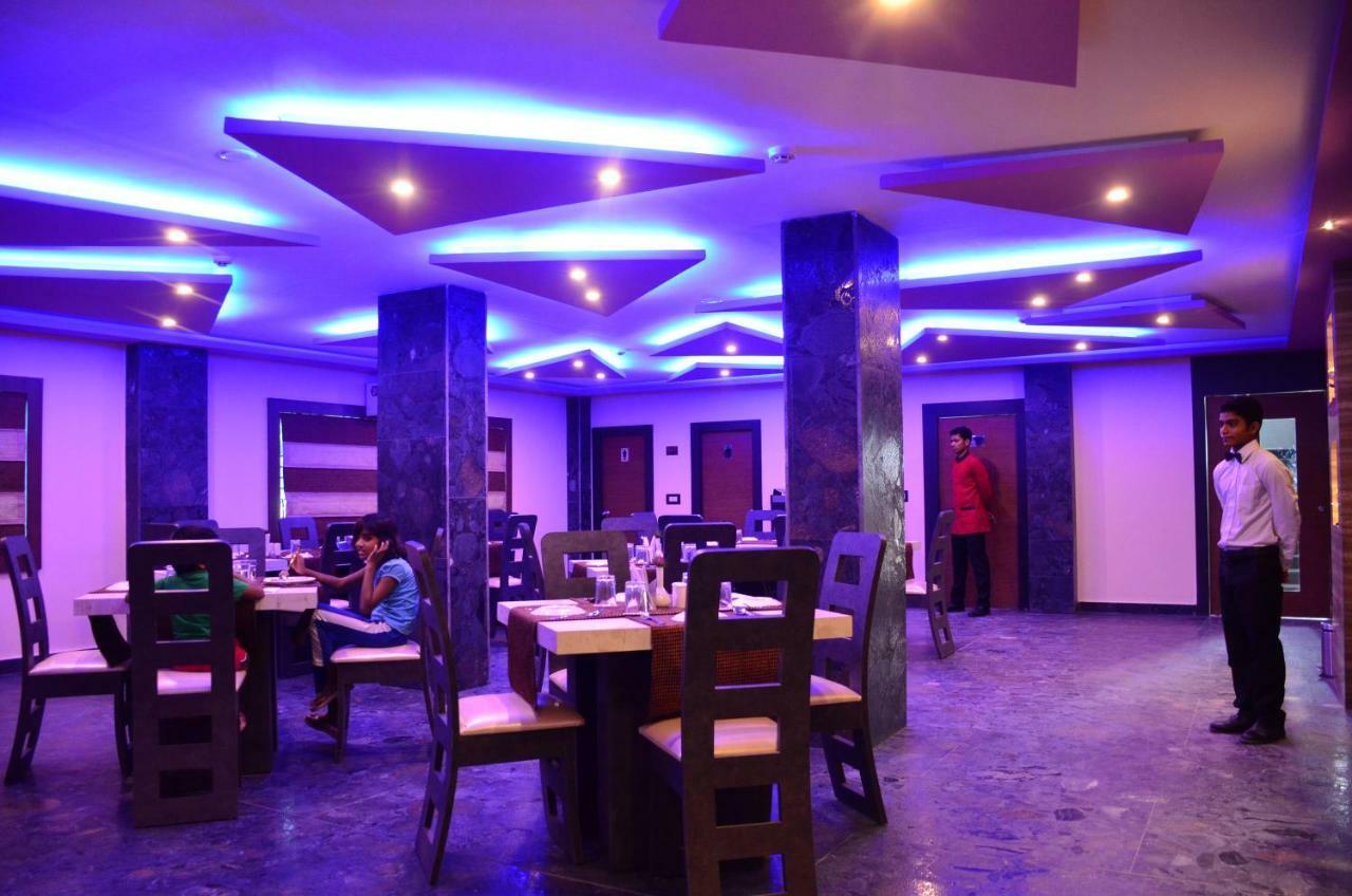 Dolphin Chocolate Inn Chandannagar Exterior foto